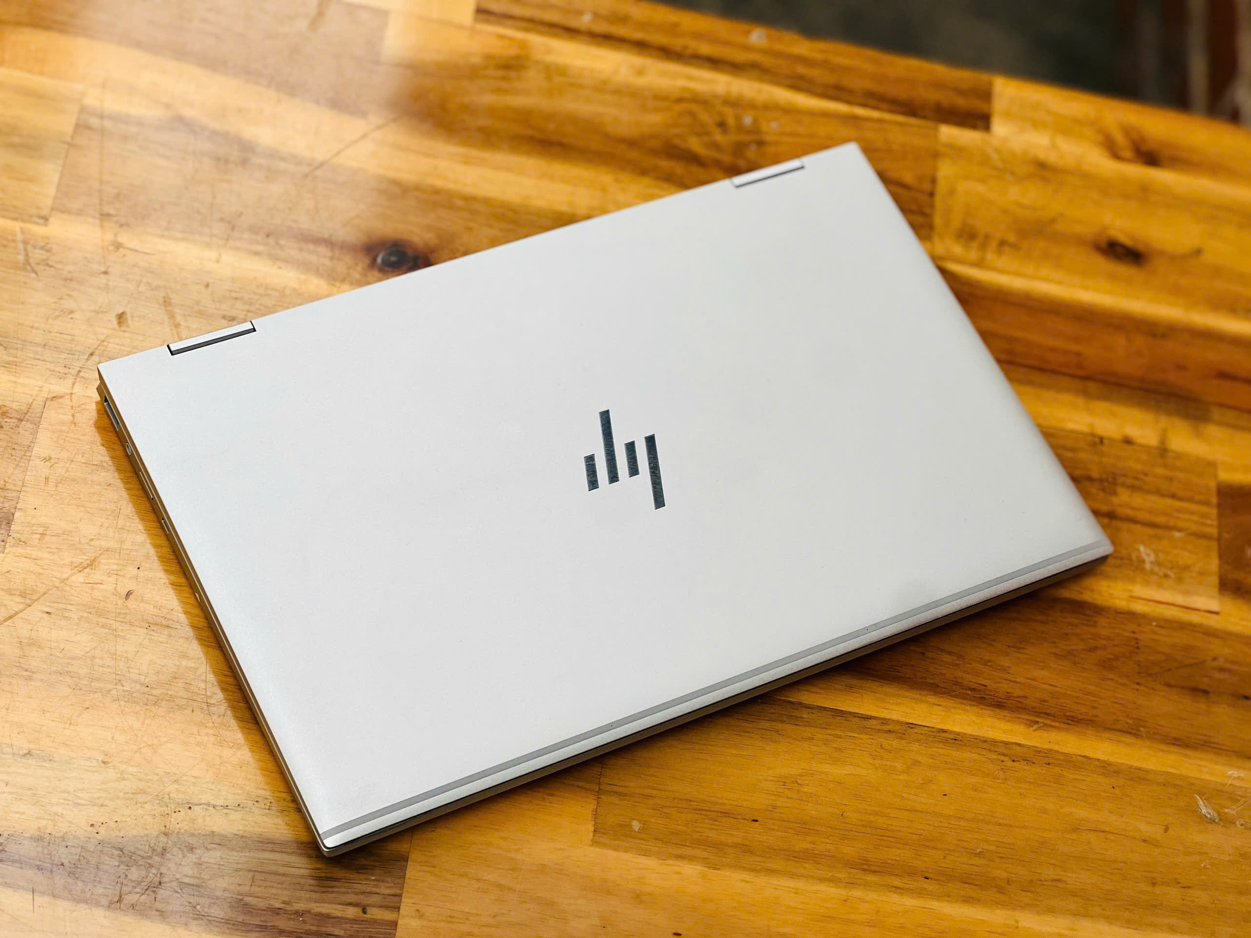 HP ELITEBOOK X360 1040 G8 i7 1185G7 RAM 16GB SSD 512GB 14INCH FHD CẢM ỨNG GẬP XOAY MÀU BẠC3