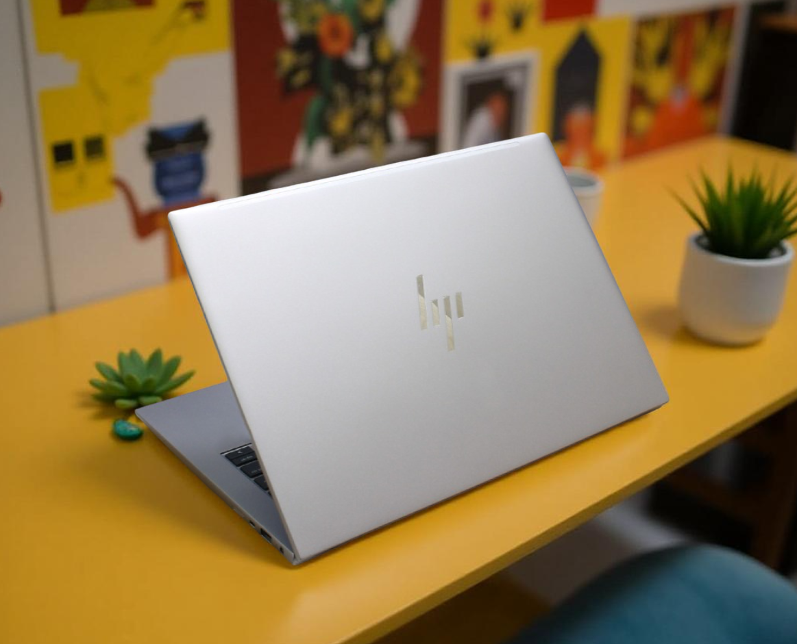 LAPTOP HP ZBOOK FIREFLY 14 G10 RYZEN 7 PRO 7840HS AMD RADEON 780M 14INCH FHD+ LẬP TRÌNH KẾ TOÁN GIÁ RẺ1