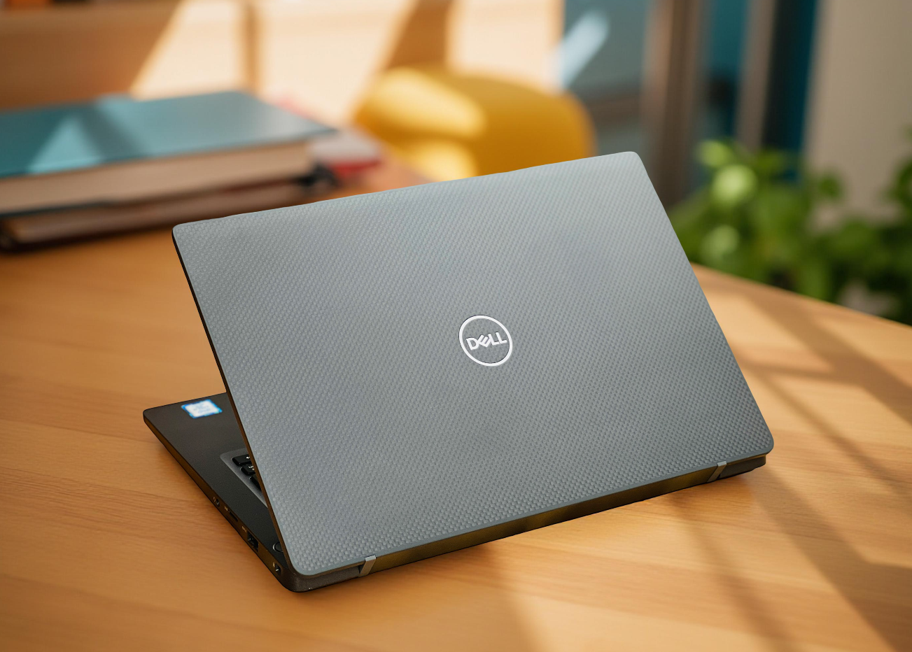 LAPTOP DELL LATITUDE 7300 i7 8665U CARBON VĂN PHÒNG SIÊU MỎNG NHẸ GIÁ RẺ2