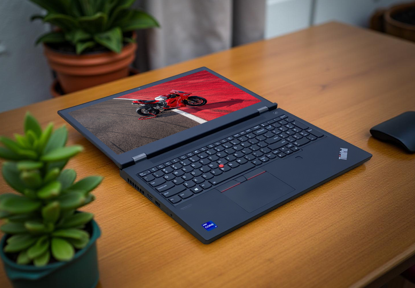 LAPTOP LENOVO THINKPAD P15 GEN 2 i7 11850H RTX A3000 6GB 15.6INCH OLED 4K TOUCH MÁY TRẠM ĐỒ HỌA GIÁ RẺ2