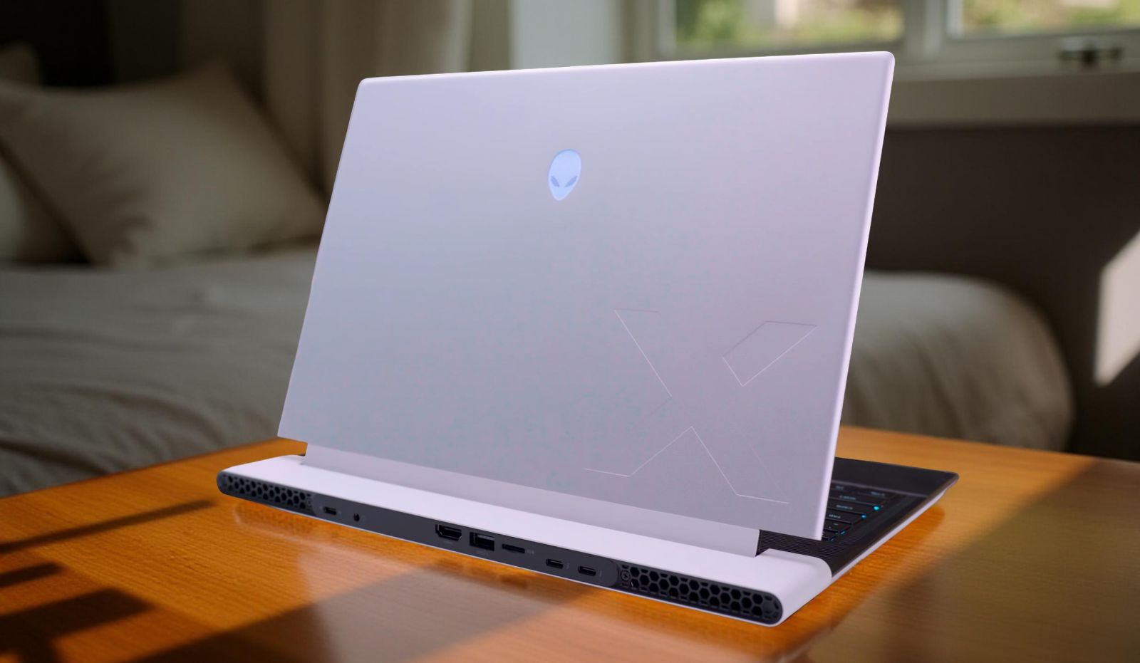 DELL ALIENWARE X14 R2