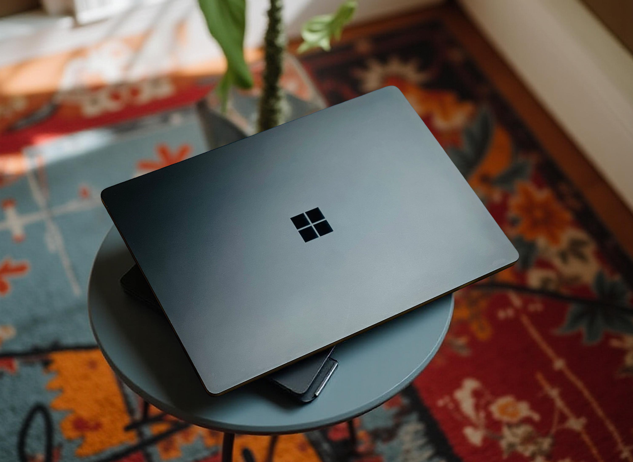 SO SÁNH SURFACE LAPTOP 4 i7 GEN 11 VÀ DELL LATITUDE 7420 2IN1 i7 GEN 11