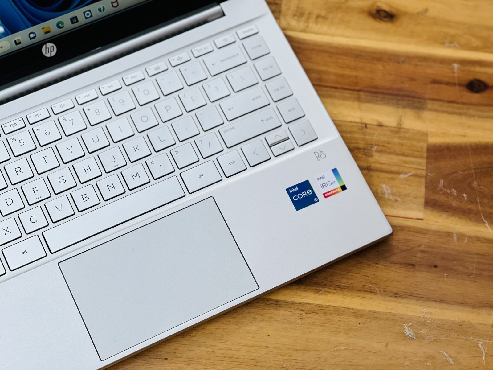 HP PAVILION 14 DV0536TU I5 1135G7/ 8GB/ SSD 256GB/ 14inch Full HD Viền Siêu Mỏng/ Vỏ Nhôm/ Laptop Ultrabook cao cấp/ Giá rẻ