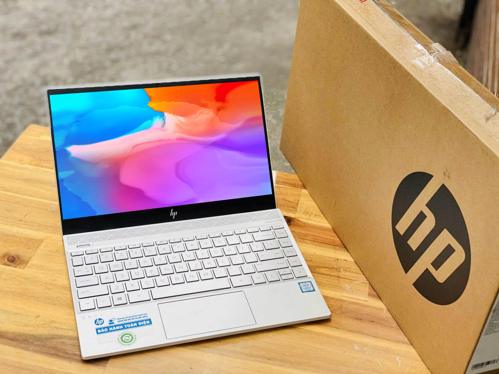 HP ENVY 13 AQ i5 8265U