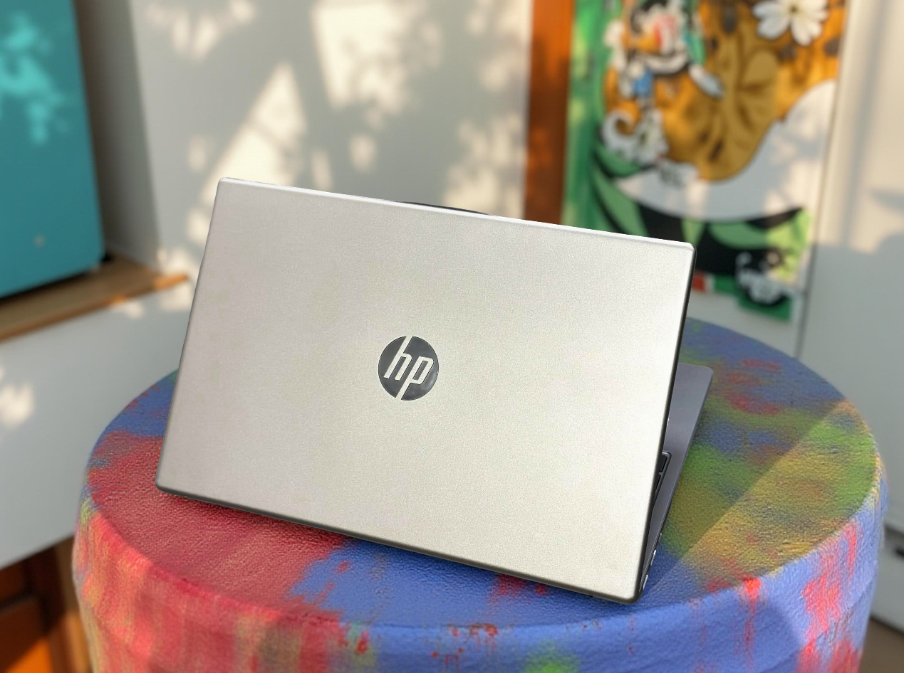 SO SÁNH LAPTOP HP FC RYZEN 5 VÀ LAPTOP HP FD i5 GEN 13