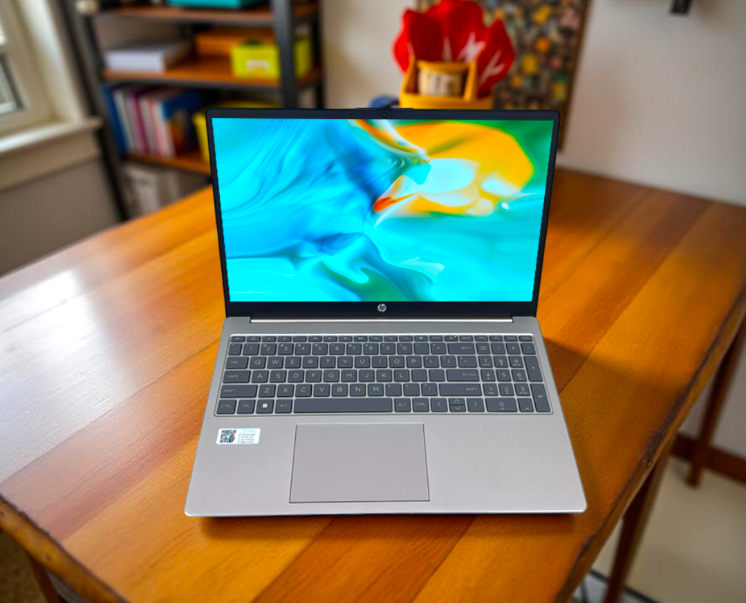 SO SÁNH ASUS VIVOBOOK GO 15 RYZEN 5 VÀ HP FC RYZEN 5