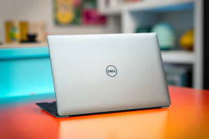 SO SÁNH DELL PRECISION 5540 i7 VÀ DELL PRECISION 7540 i7: Lựa Chọn Nào Cho Máy Trạm Di Động Chuyên Nghiệp?