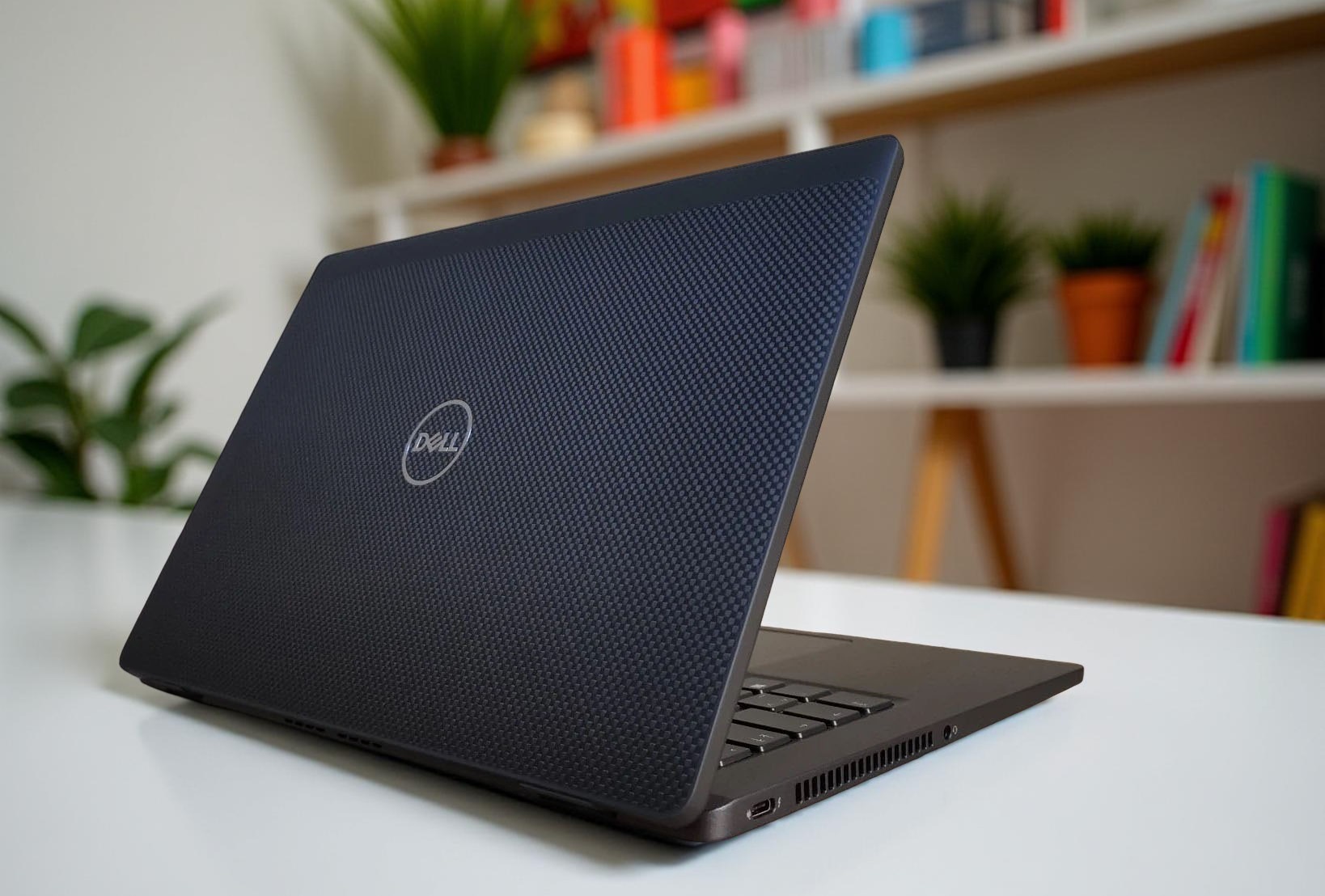 LAPTOP DELL LATITUDE 7430 i7 CARBON 14 INCH FHD LAPTOP DOANH NHÂN SIÊU BỀN GIÁ RẺ