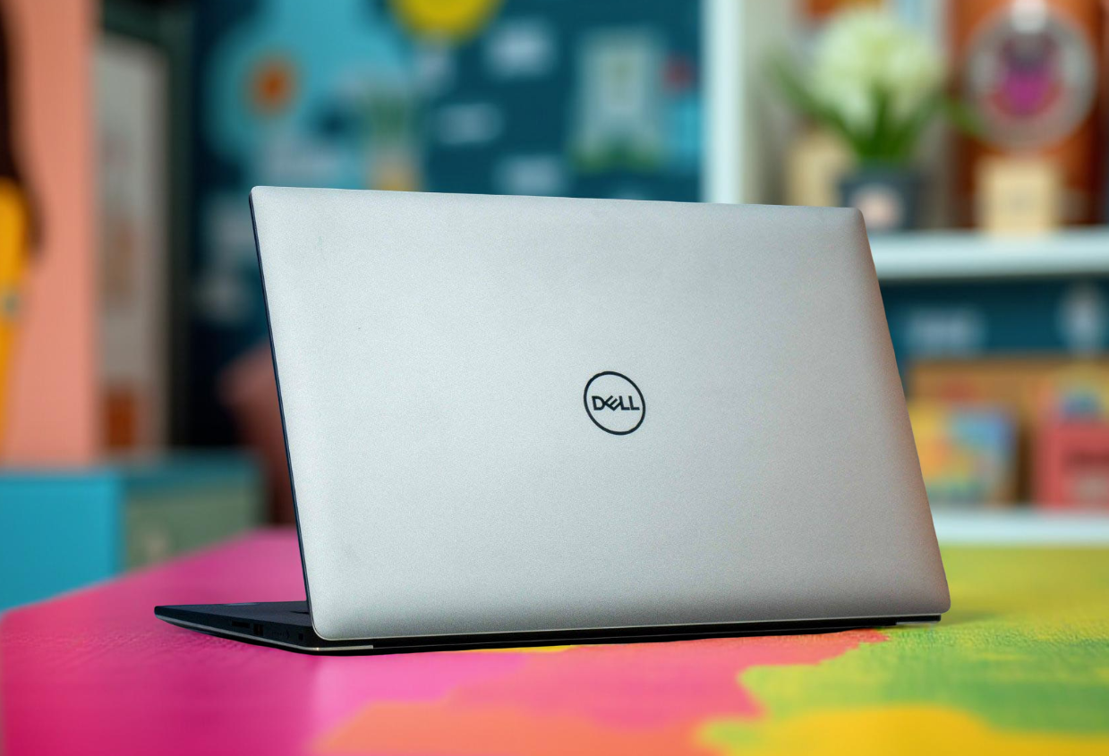 LAPTOP DELL PRECISION 5540 i9 9880HK QUADRO T2000 4GB 15.6 INCH THIẾT KẾ ĐỒ HỌA MỎNG NHẸ GIÁ RẺ