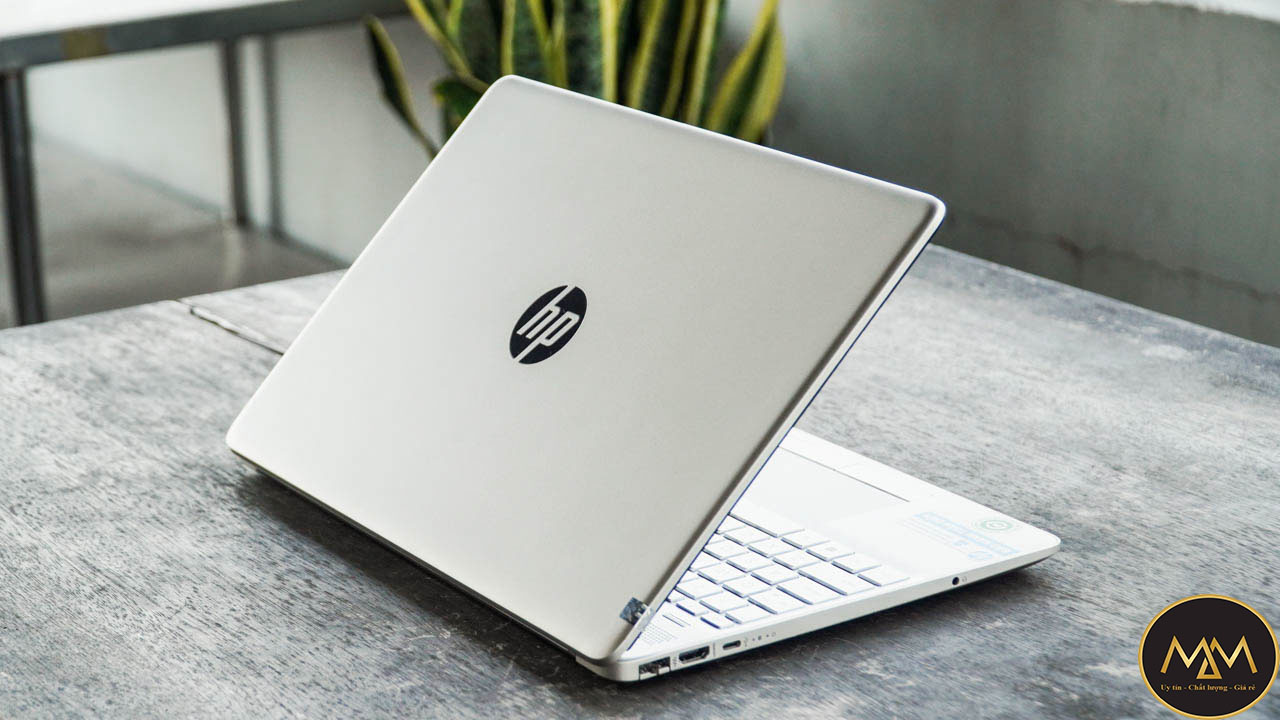 Laptop HP 15s FQ1109TU i3 1005G1/ SSD256/ 15.6icnh/ Viền Mỏng/ Màu Bạc/ Siêu Mỏng/ Giá rẻ