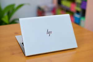 LAPTOP HP ELITEBOOK 840 G8 i7 1185G7 14 INCH FHD CHUẨN DOANH NHÂN CAO CẤP SIÊU NHẸ GIÁ RẺ