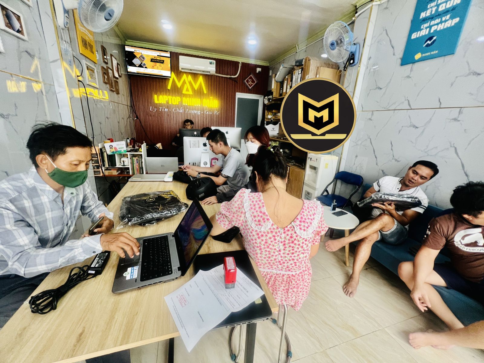 Laptop Cho Sinh Viên Giá Rẻ